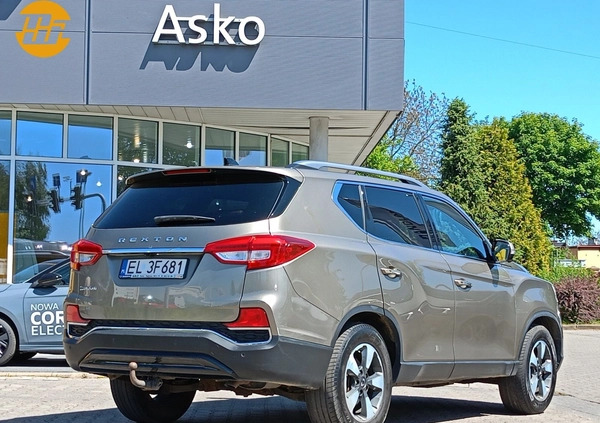 SsangYong REXTON cena 94900 przebieg: 240000, rok produkcji 2017 z Józefów małe 781